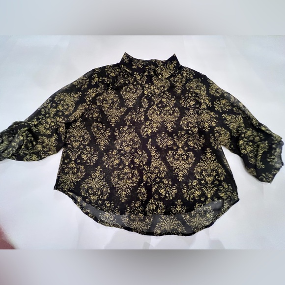 AGB  LARGE  SHEER  BLACK AND LIME GREEN PRINTED BLOUSE. LONG SLEEVES - Picture 9 of 11